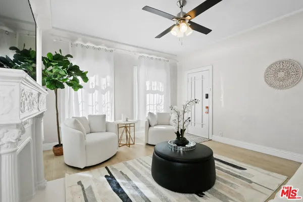 $3,400 | 442 North Orange Grove Avenue, Los Angeles, CA 90036