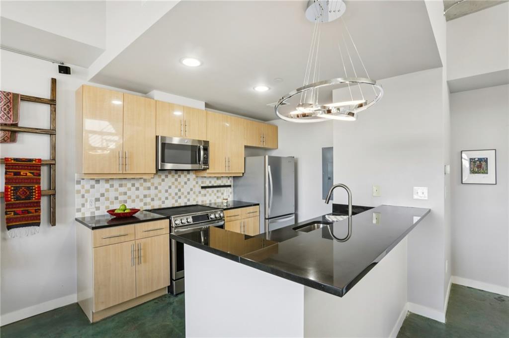 335 West Ponce De Leon Avenue, Unit 606 Decatur, GA 30030 - Photo 2 of 43 Gallery Image 2
