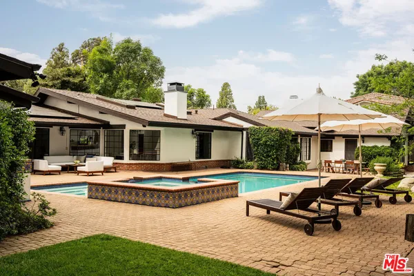 $2,995,000 | 4860 Vanalden Avenue, Tarzana, CA 91356