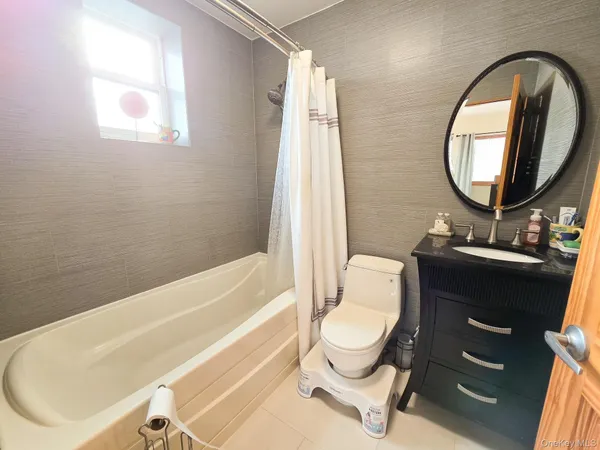 $2,500,000 | 35-35 155th Street | Murray Hill - Flushing