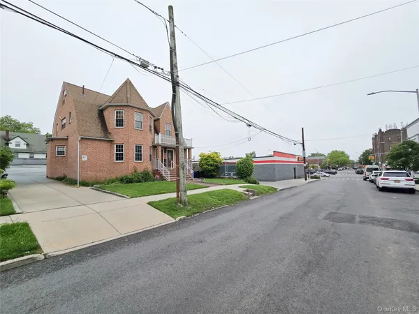 $2,500,000 | 35-35 155th Street | Murray Hill - Flushing