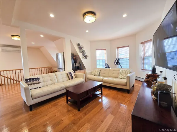 $2,500,000 | 35-35 155th Street | Murray Hill - Flushing