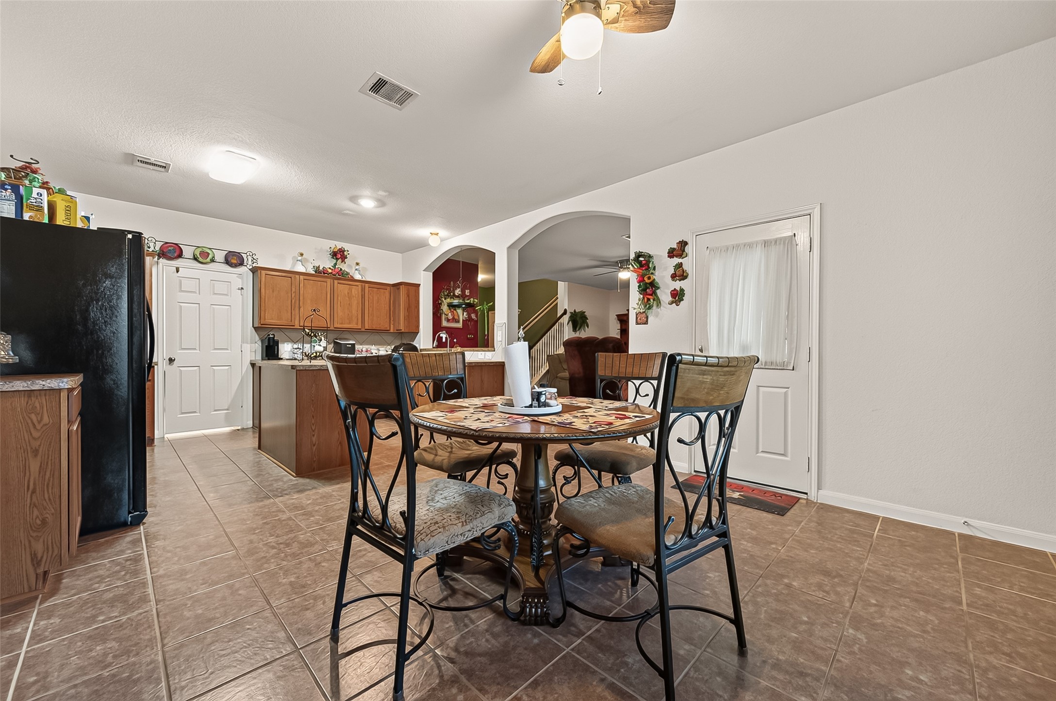 15734 Flagstone Walk Way Houston, TX 77049 - Photo 14 of 47 Gallery Image 14