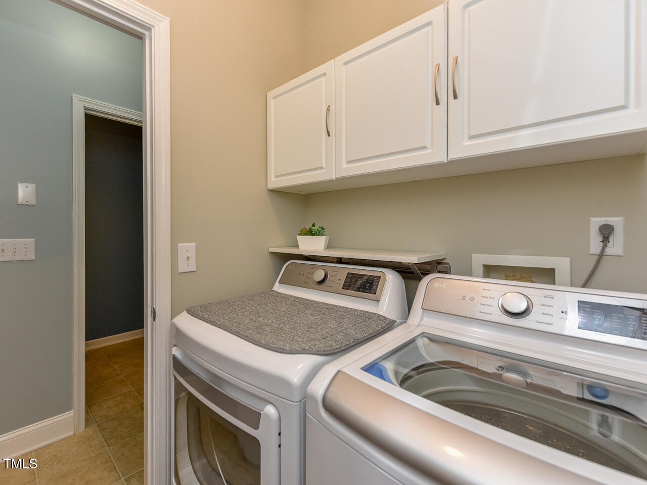 3339 Archdale Drive Raleigh, NC 27614 - Photo 19 of 31 Interior - laundry - OK