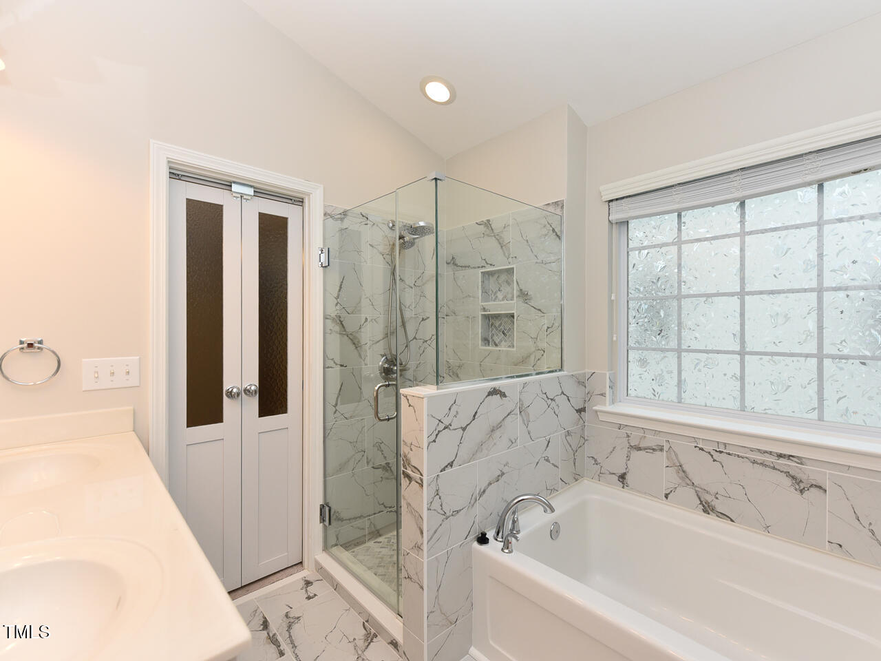 3339 Archdale Drive Raleigh, NC 27614 - Photo 23 of 31 Interior - upstairs MBath1 - OK