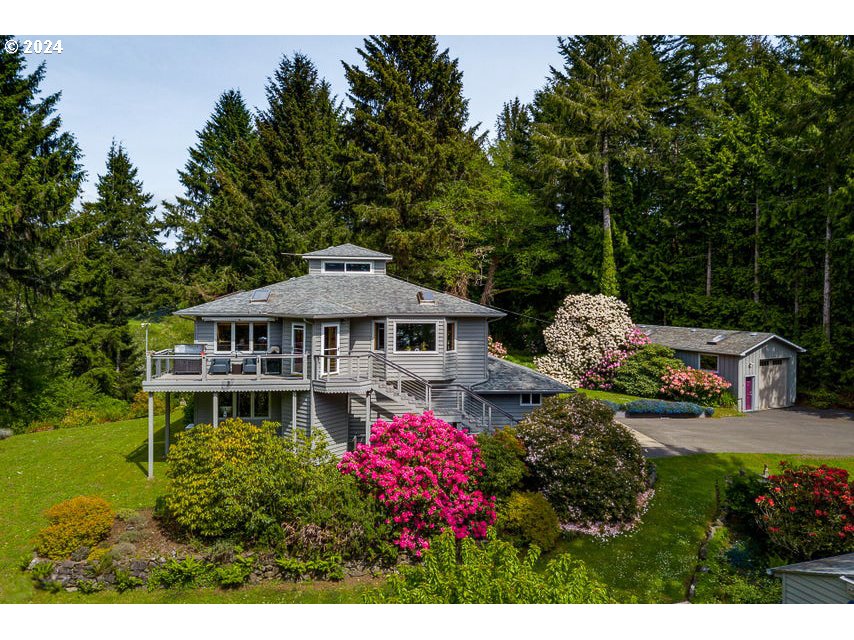 2846 North Bayview Road Waldport, OR 97394 - Photo 1 of 48 Gallery Image 1