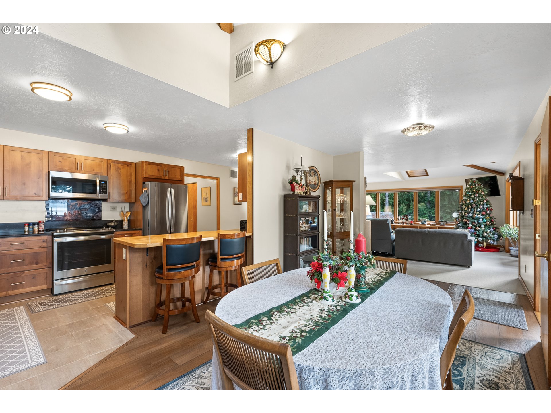 2846 North Bayview Road Waldport, OR 97394 - Photo 11 of 48 Gallery Image 11