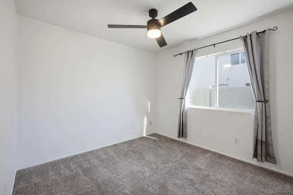 27983 Springhaven Street Murrieta, CA 92563 - Photo 11 of 38