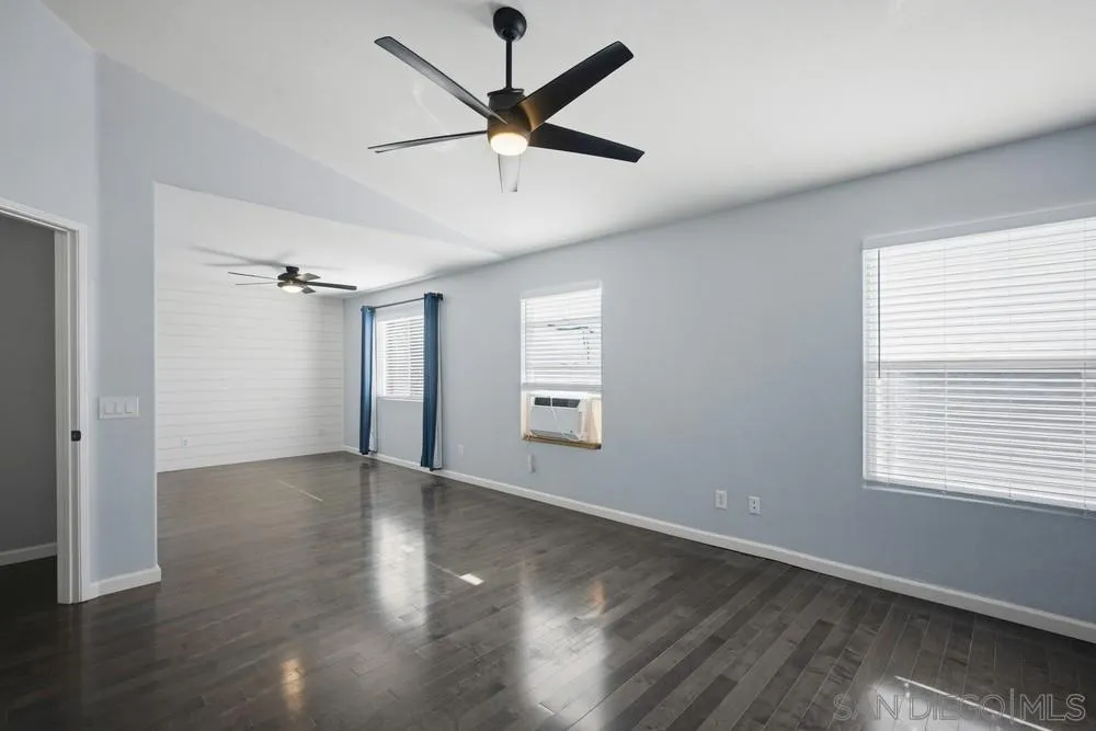 27983 Springhaven Street Murrieta, CA 92563 - Photo 20 of 38