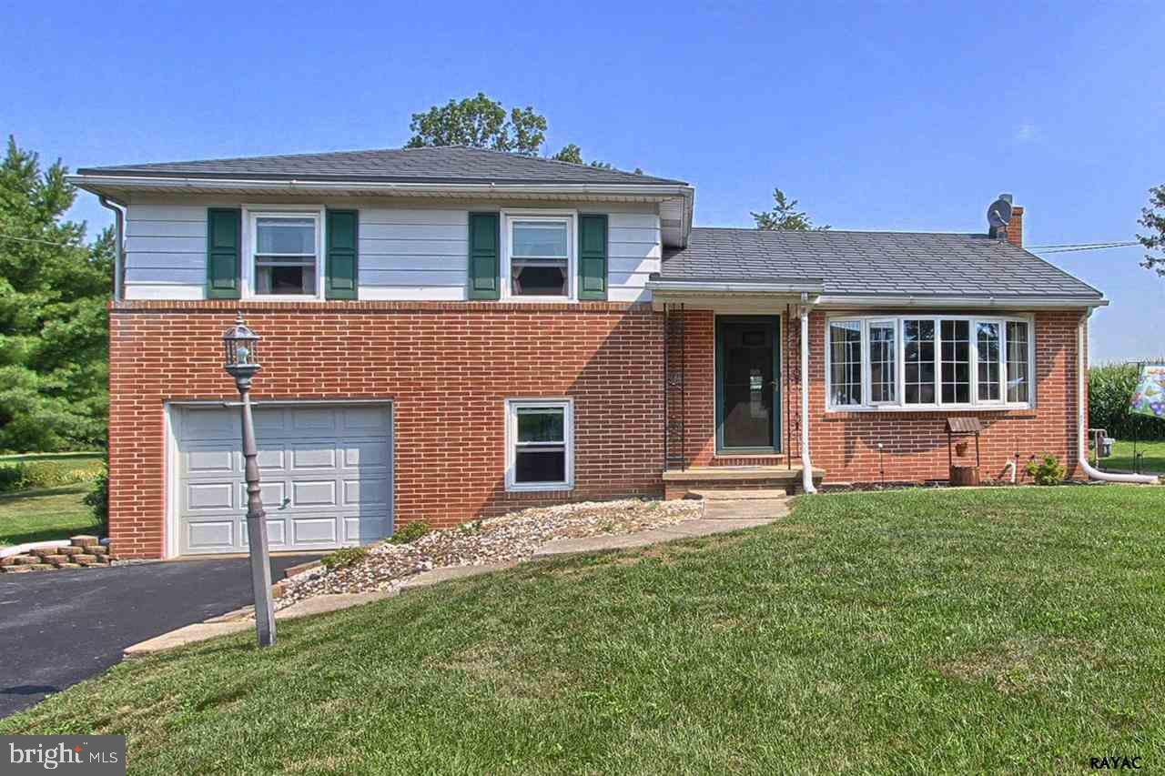 2595 Springwood Road York, PA 17402 - Photo 1 of 30 Gallery Image 1
