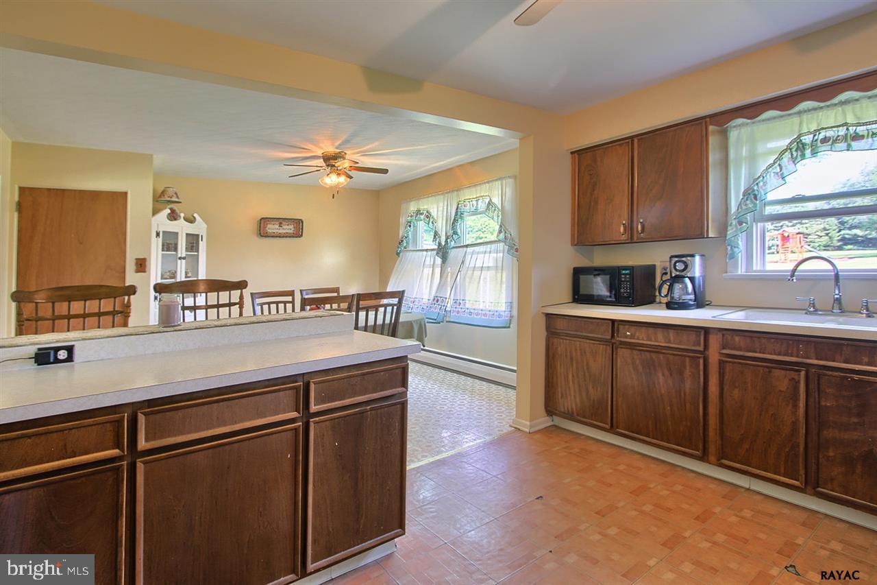 2595 Springwood Road York, PA 17402 - Photo 13 of 30 Gallery Image 13