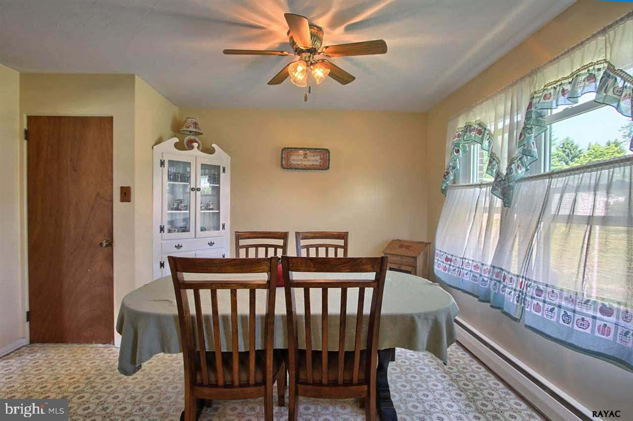 2595 Springwood Road York, PA 17402 - Photo 10 of 30 Gallery Image 10
