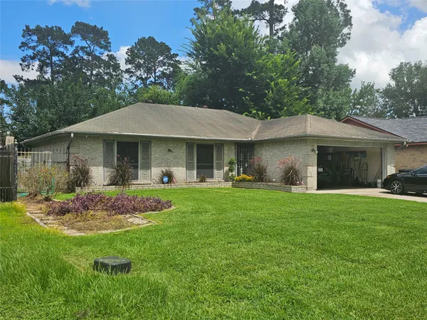 $1,680 | 15206 Flamingo Park, Humble, TX 77396