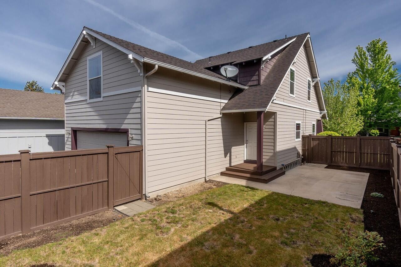62685 Larkview Road Bend, OR 97701 - Photo 21 of 23 thumbnail_62685 Larkview Rd_0066 copy