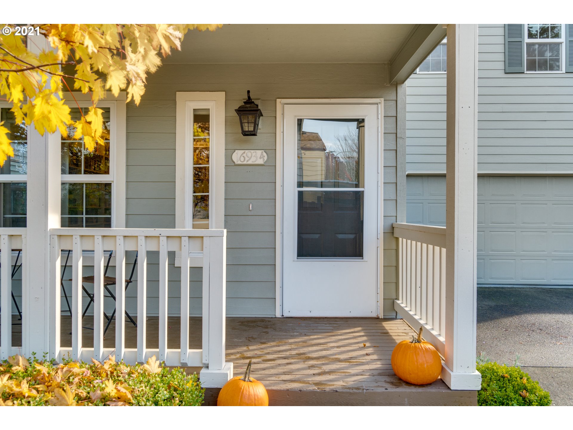 16934 Southwest Steele Way Beaverton, OR 97006 - Photo 3 of 27 a view of outdoor space