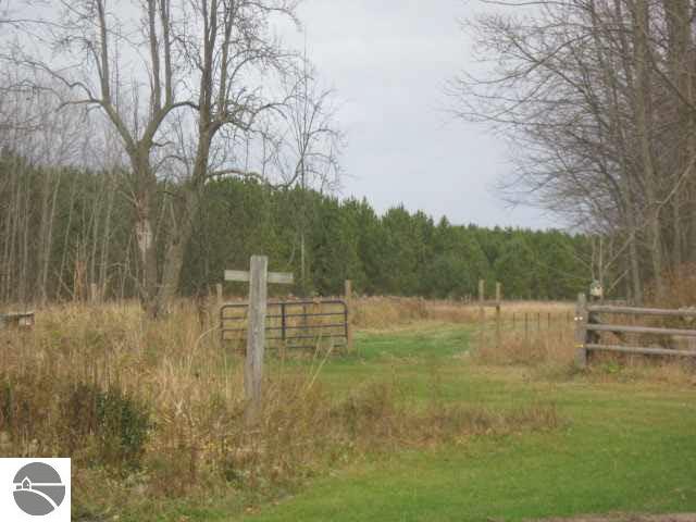 5259 Highway 33 Alger, MI 48610 - Photo 6 of 9 1758178-5.JPG