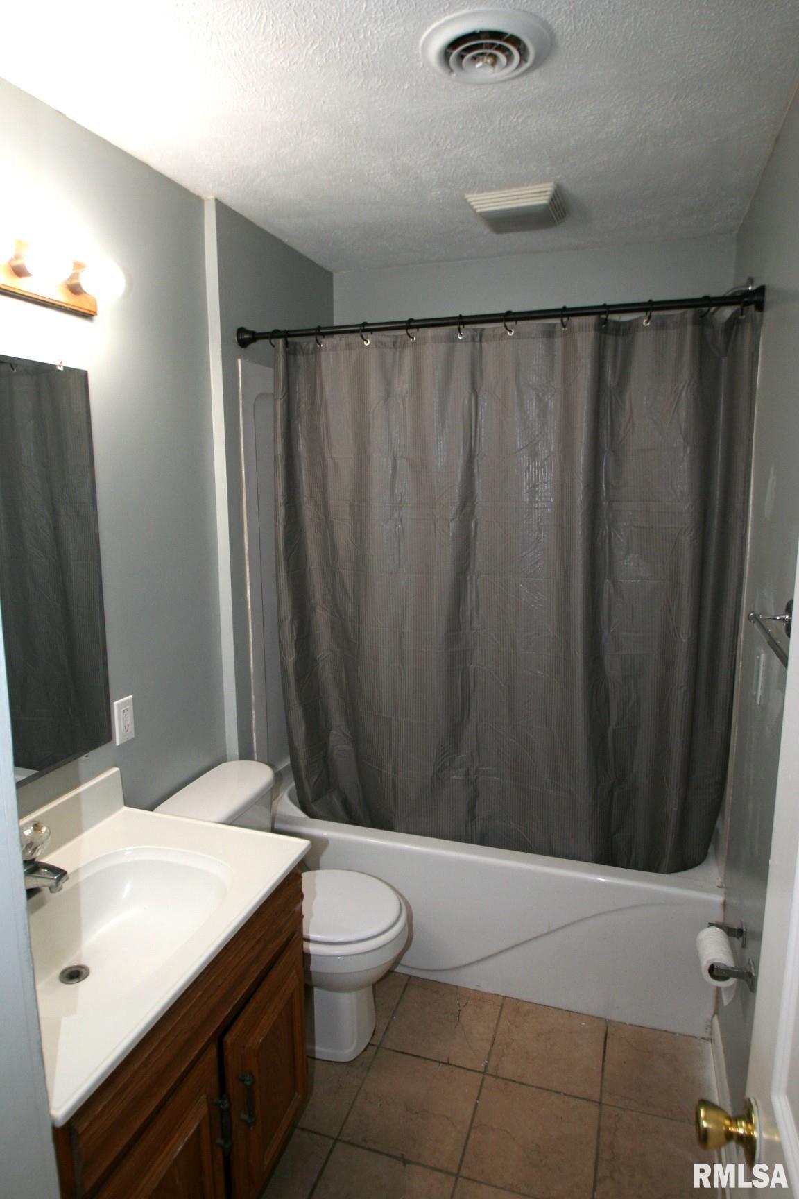 204 East 4th Street Mackinaw, IL 61755 - Photo 15 of 27