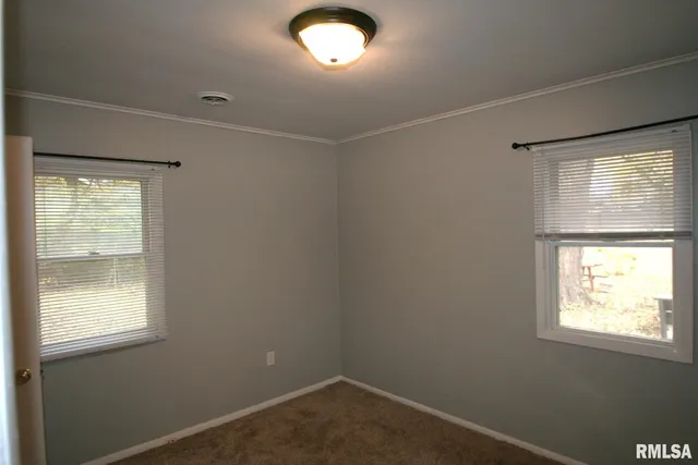 $199,900 | 204 East 4th Street, Mackinaw, IL 61755