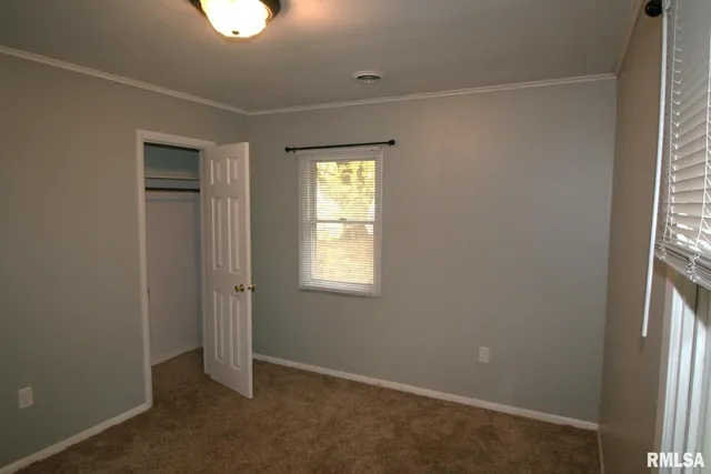 $199,900 | 204 East 4th Street, Mackinaw, IL 61755