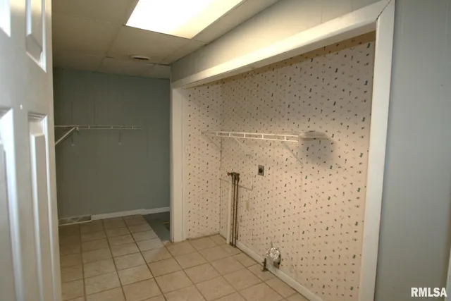 $199,900 | 204 East 4th Street, Mackinaw, IL 61755