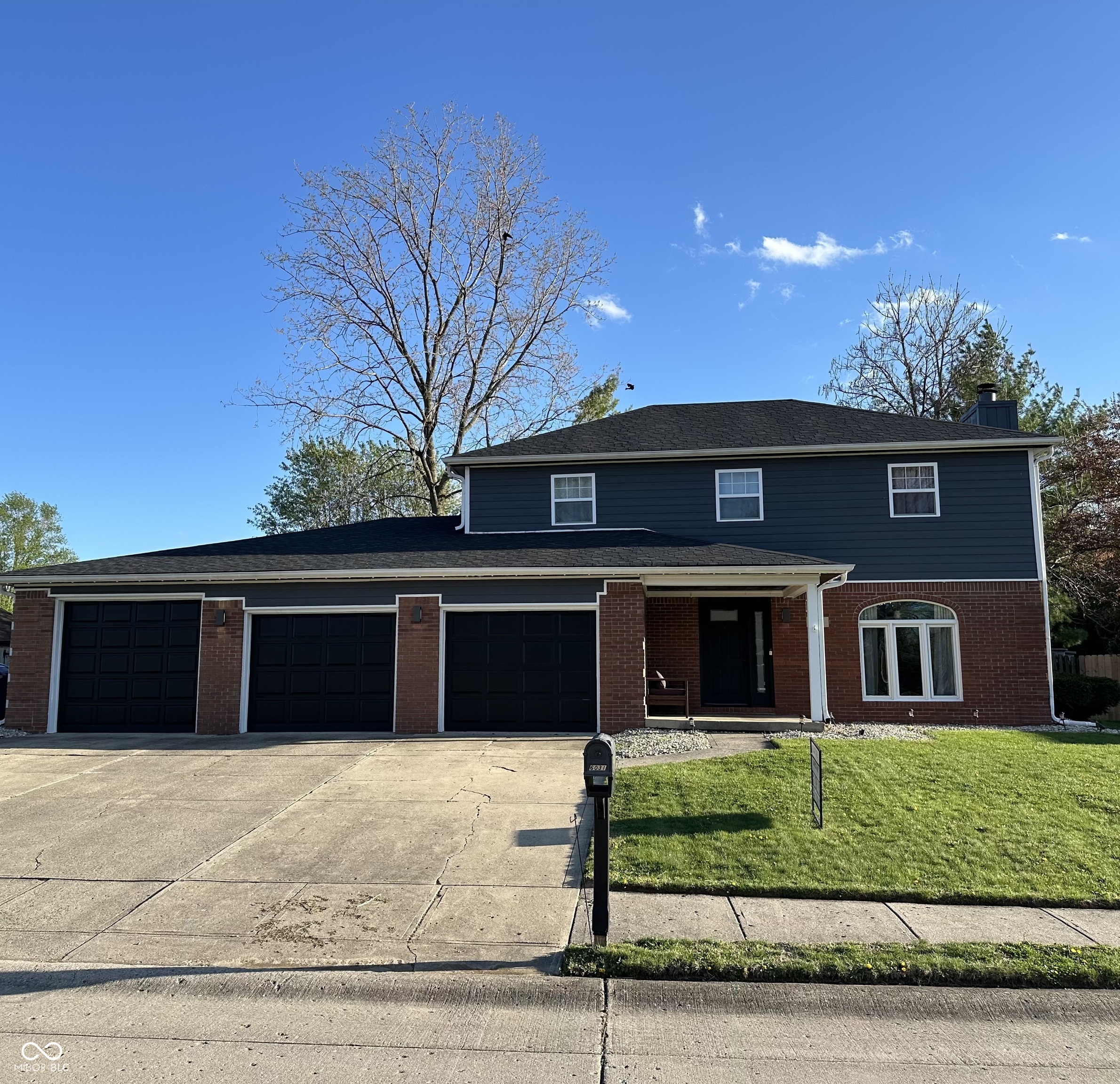 6031 Buck Trail Road Indianapolis, IN 46237 - Photo 1 of 16