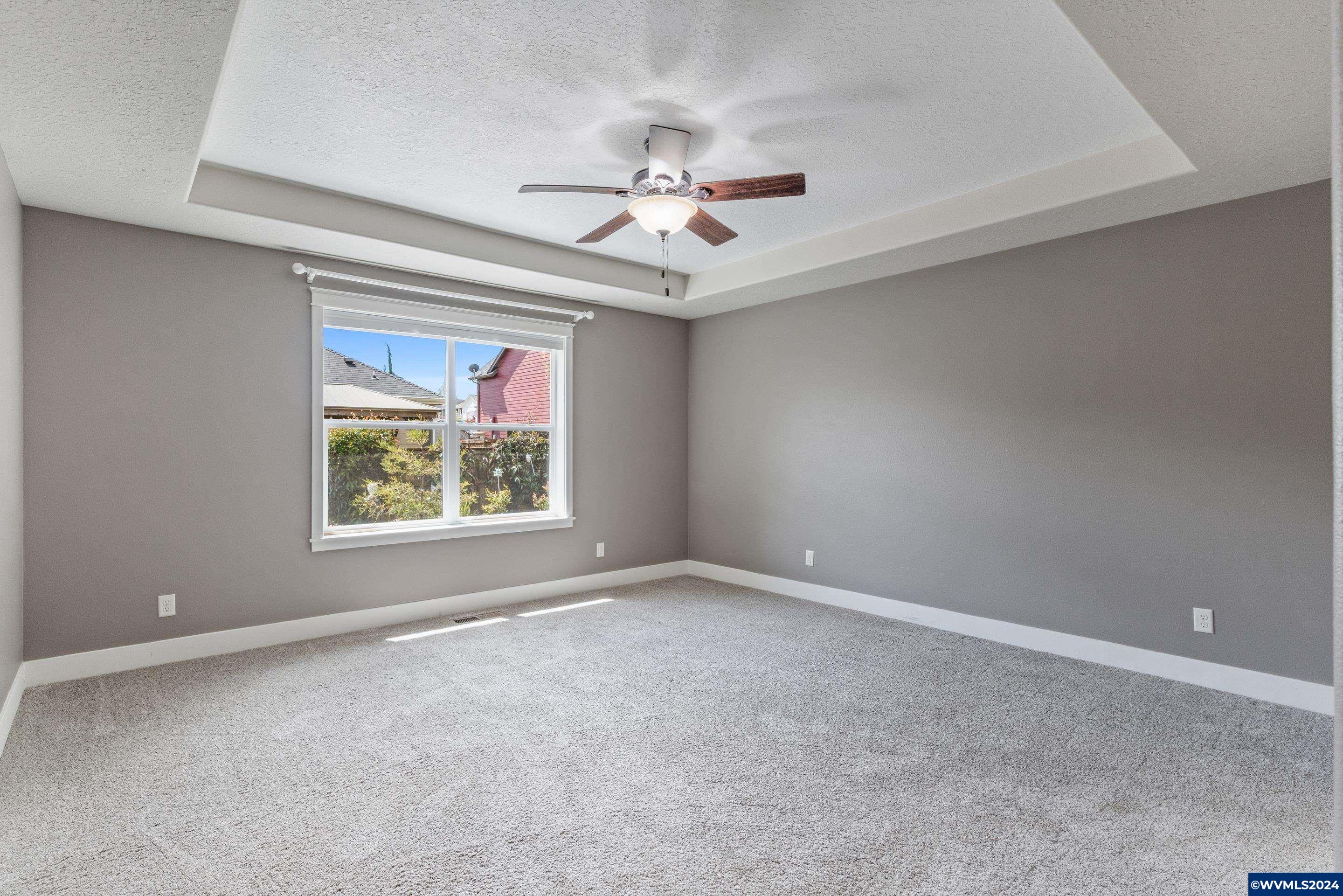 305 Northwest Reed Lane Dallas, OR 97338 - Photo 17 of 35