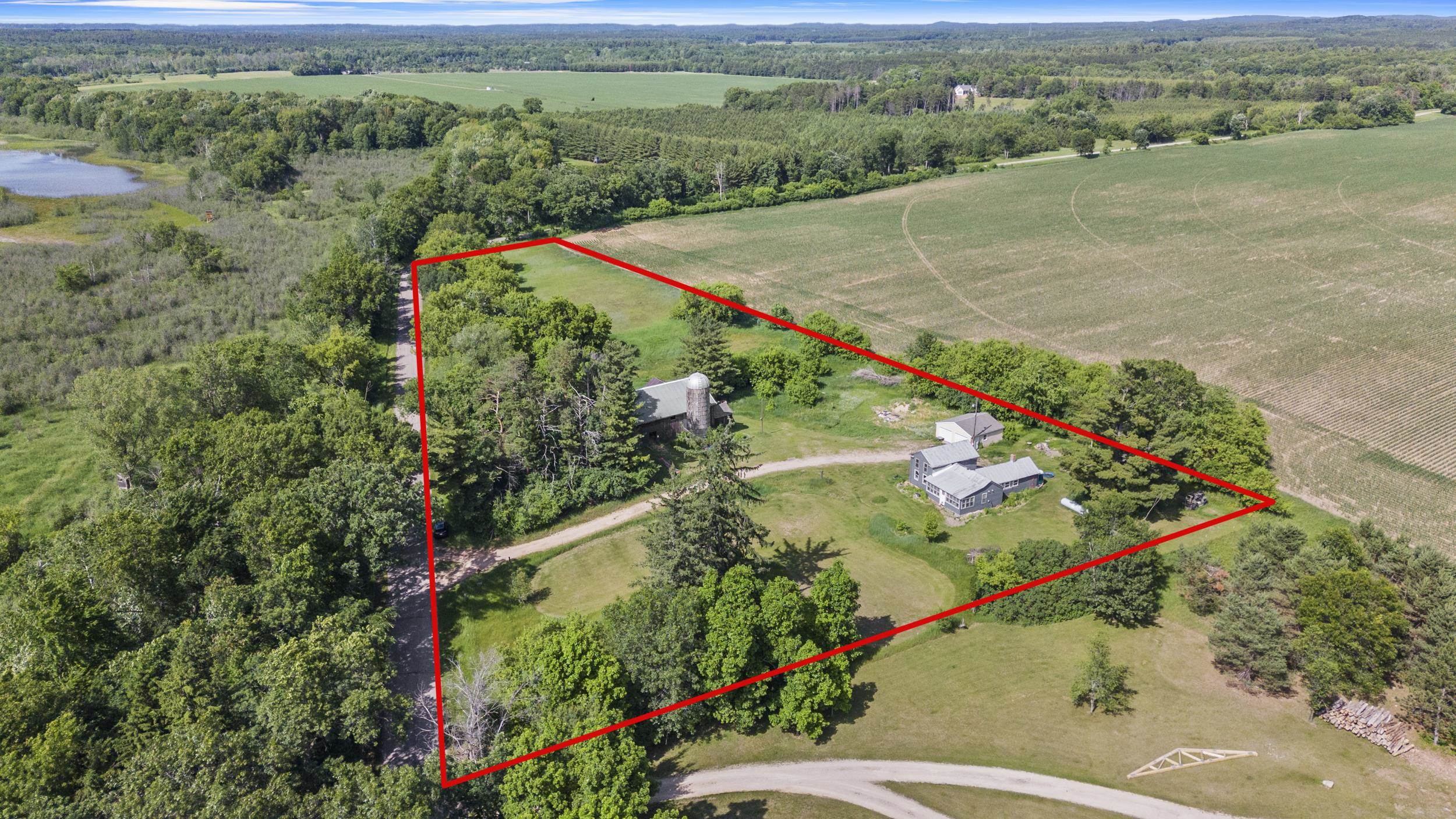 W6525 Beechnut Avenue Wild Rose, WI 54984 - Photo 2 of 44