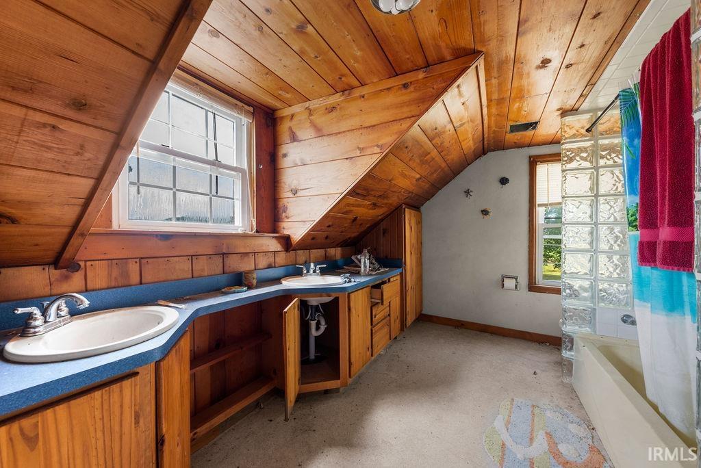 3969 North Quince Road Walkerton, IN 46574 - Photo 15 of 33