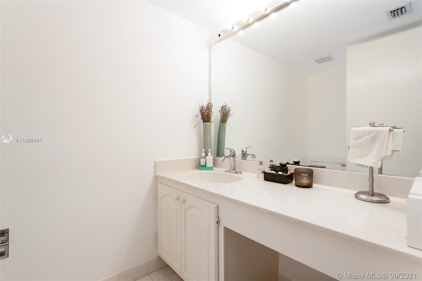 3305 Bridgewood Drive Boca Raton, FL 33434 - Photo 12 of 15