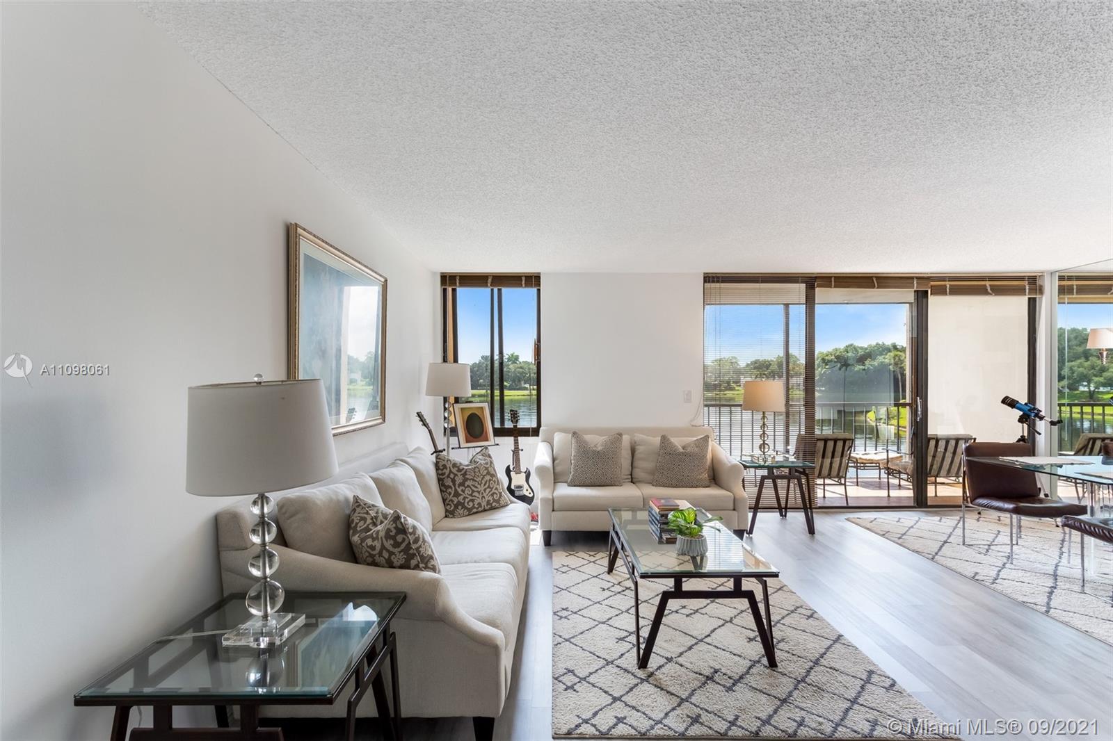 3305 Bridgewood Drive Boca Raton, FL 33434 - Photo 4 of 15