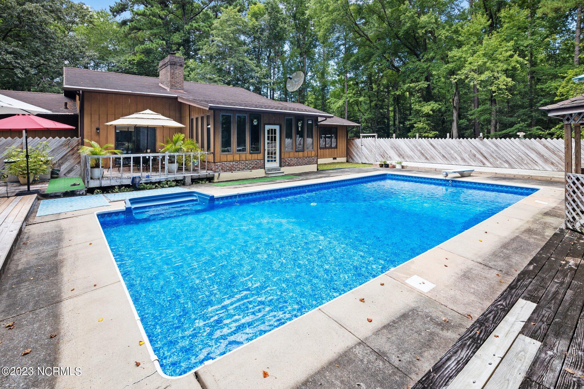 107 Cliff Ridge Road New Bern, NC 28560 - Photo 44 of 67 11-web-or-mls-2I3A0013