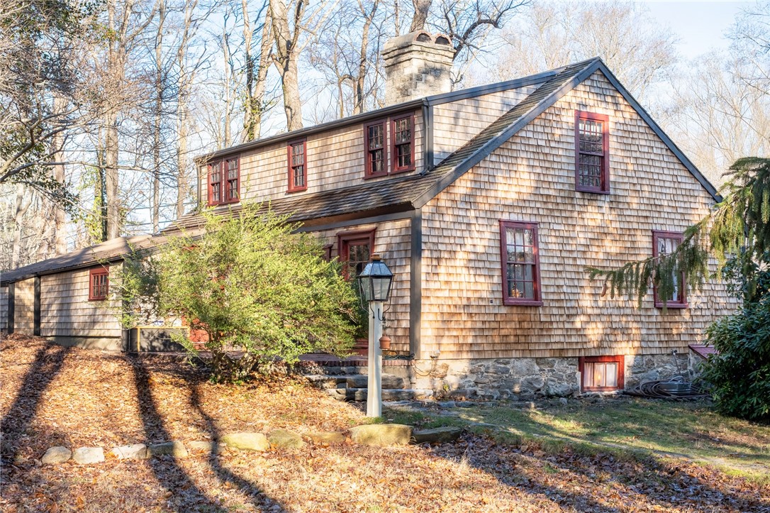 1724 S Road South Kingstown, RI 02881 - Photo 29 of 30