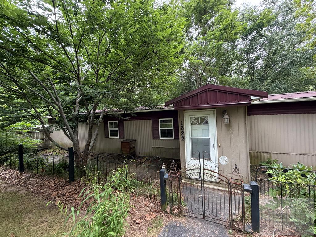 1622 Reese Harmon Ridge Road Rock, WV 24747 - Photo 1 of 10 Gallery Image 1