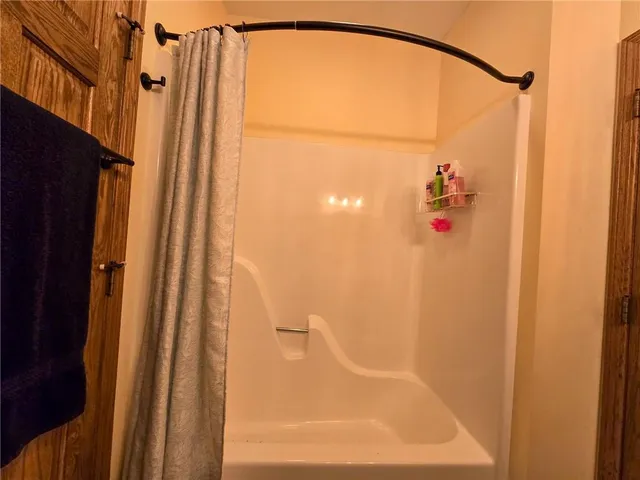 $695,000 | 674 Old Mill Road, Peabody, KS 66866