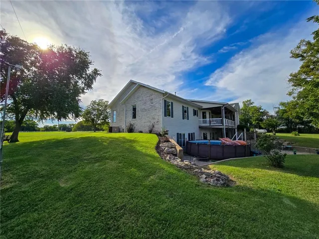 $695,000 | 674 Old Mill Road, Peabody, KS 66866