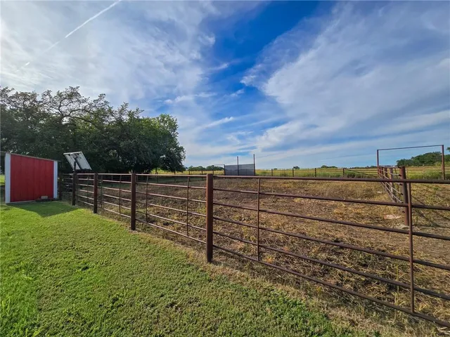 $695,000 | 674 Old Mill Road, Peabody, KS 66866
