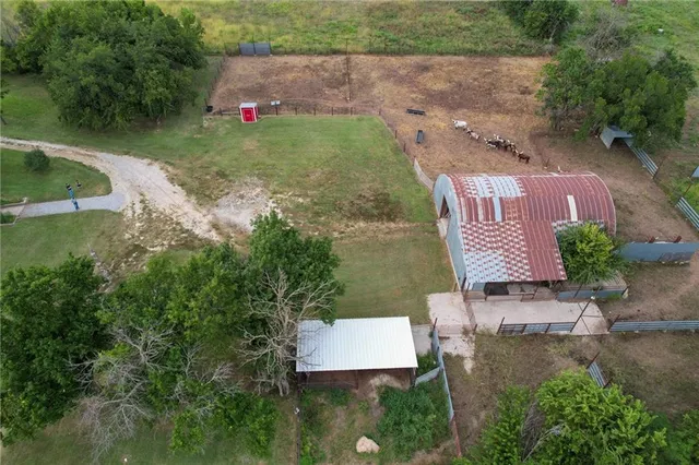 $695,000 | 674 Old Mill Road, Peabody, KS 66866