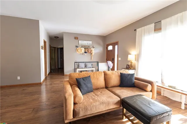 $695,000 | 674 Old Mill Road, Peabody, KS 66866