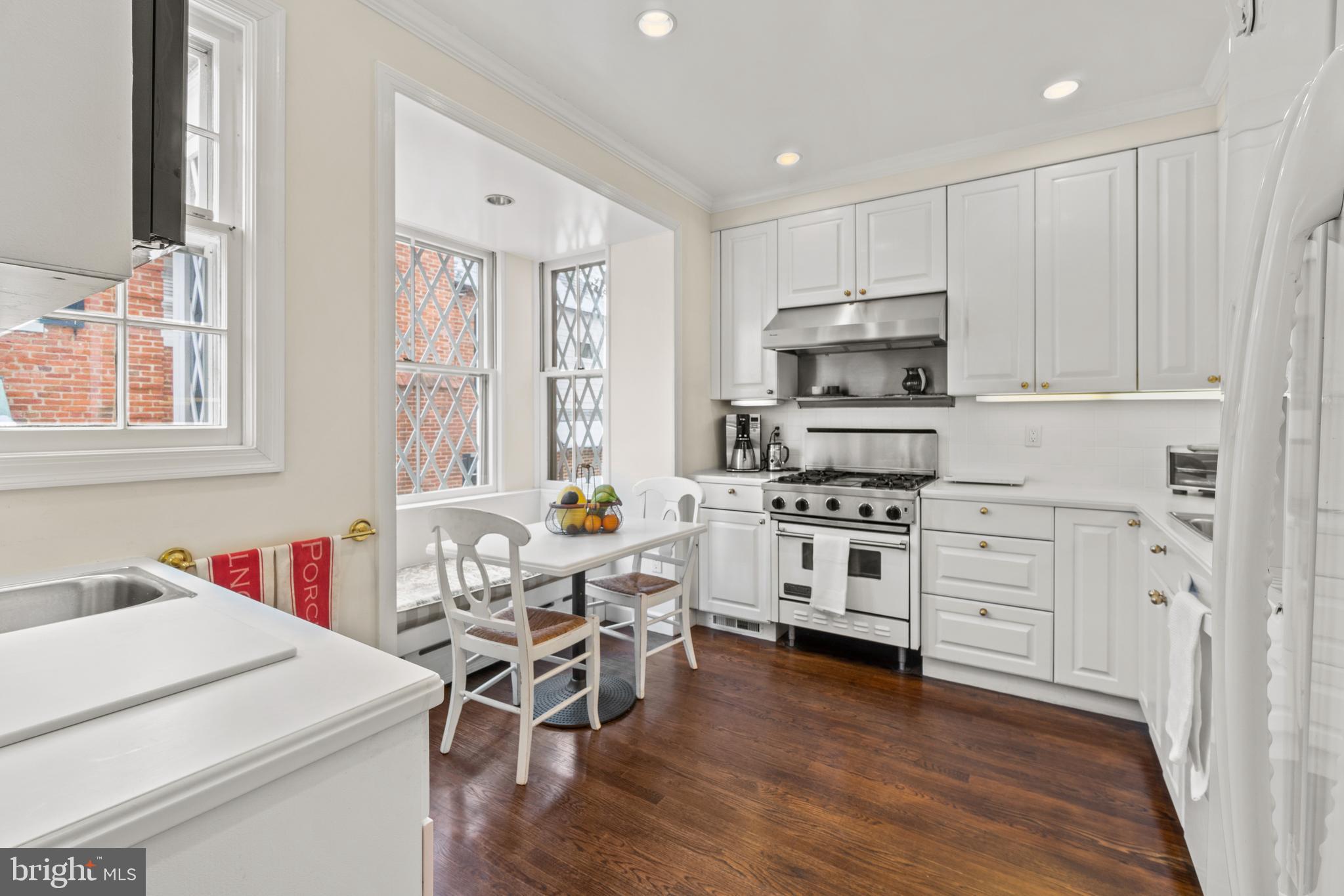4512 Hoban Road Northwest Washington, DC 20007 - Photo 8 of 23 Kitchen