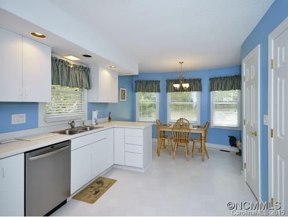 374 Souther Road Fletcher, NC 28732 - Photo 6 of 19