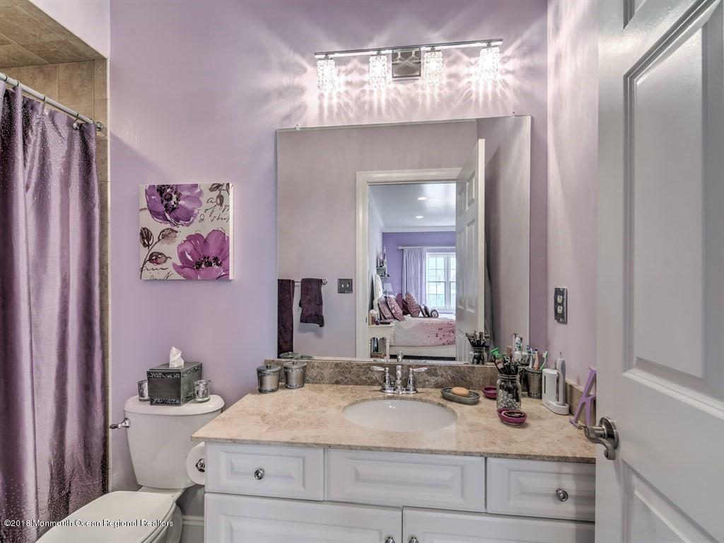 95 Deerfield Road Morganville, NJ 07751 - Photo 28 of 38 028_PRINCESS SUITE BATHROOM