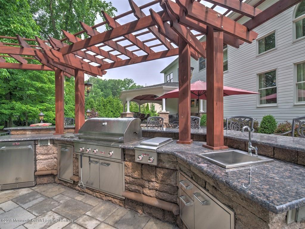 95 Deerfield Road Morganville, NJ 07751 - Photo 31 of 38 031_PATIO