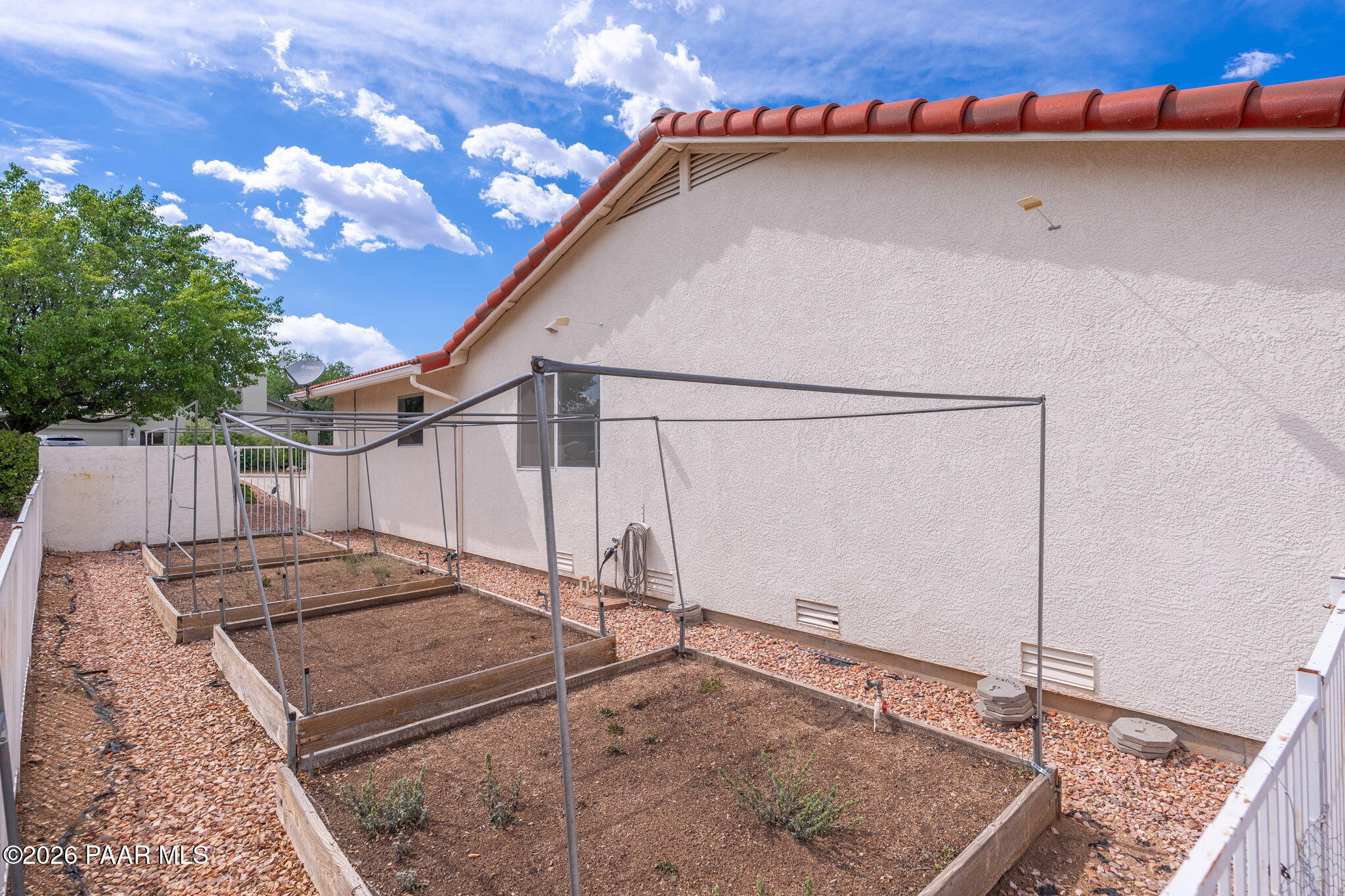5801 North Honeysuckle Road Prescott, AZ 86305 - Photo 28 of 35 Garden Area