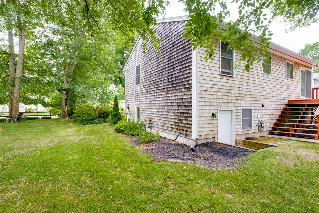 115 Old Pine Road Narragansett, RI 02882 - Photo 4 of 17 Gallery Image 4