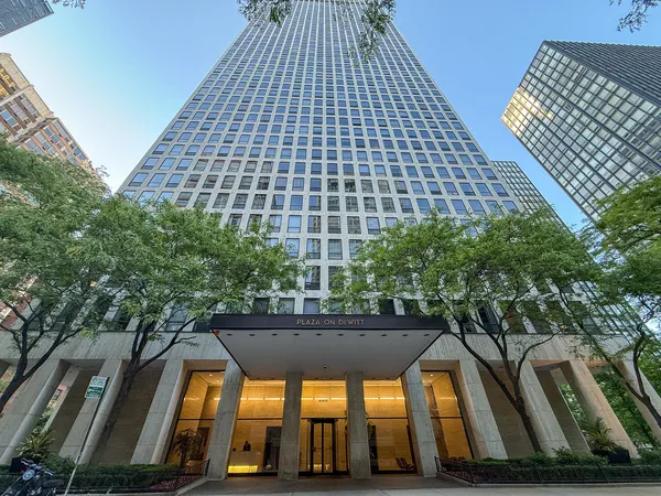 $495,000 | 260 East Chestnut Street, Unit 2904, Chicago, IL 60611