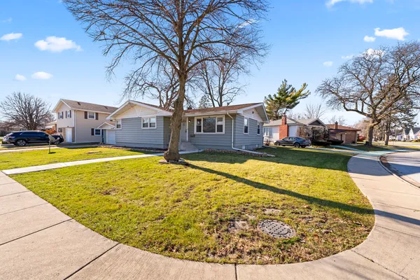 $218,900 | 16426 Shirley Court, South Holland, IL 60473