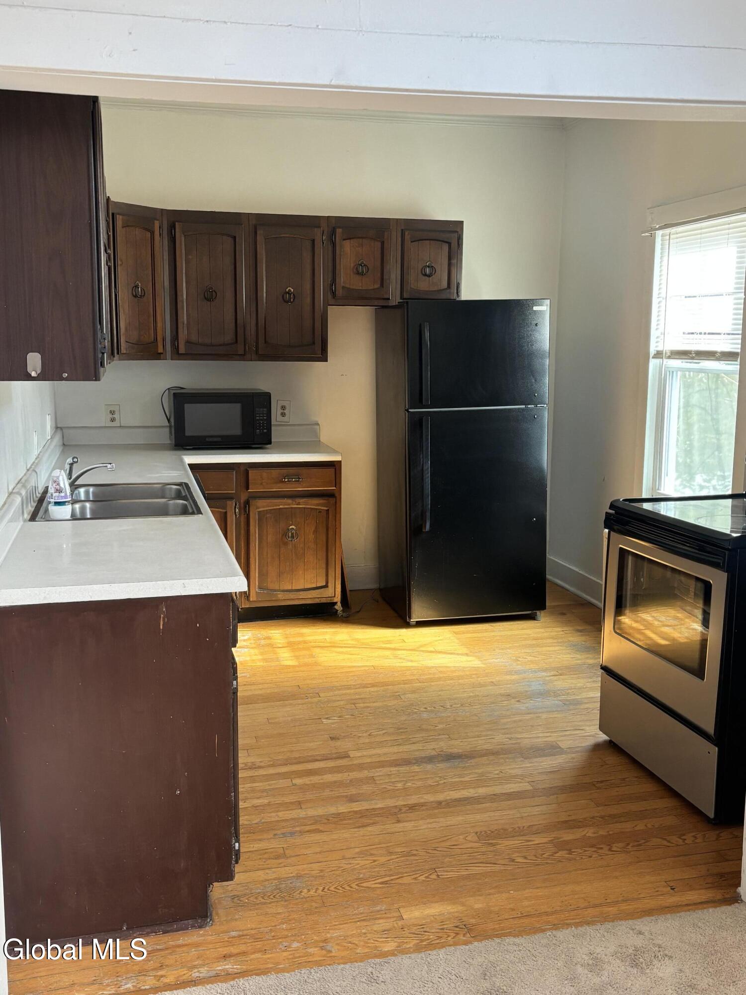 250 East Street Rensselaer, NY 12144 - Photo 4 of 11 IMG_0412