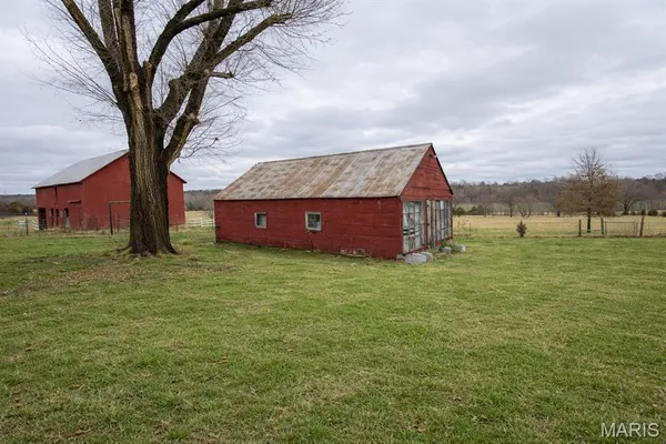 $799,000 | 9081-9085 West Red Oak Road, Rosebud, MO 63091