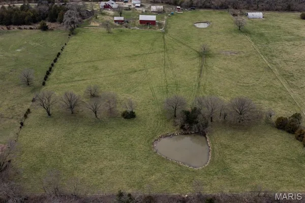 $799,000 | 9081-9085 West Red Oak Road, Rosebud, MO 63091