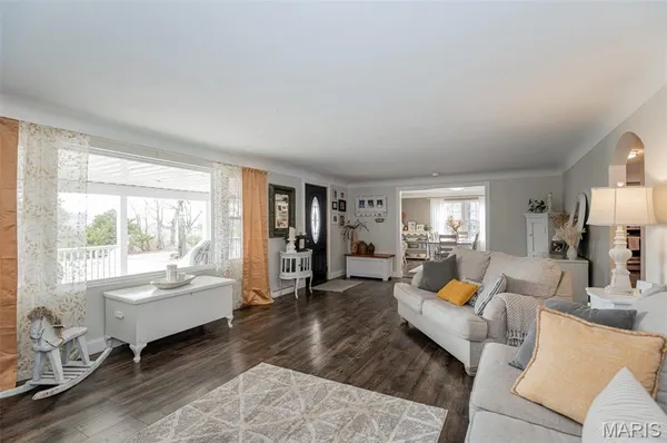 $799,000 | 9081-9085 West Red Oak Road, Rosebud, MO 63091